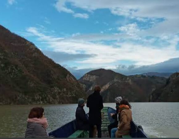 Boat trip Koman lake to Berisha village